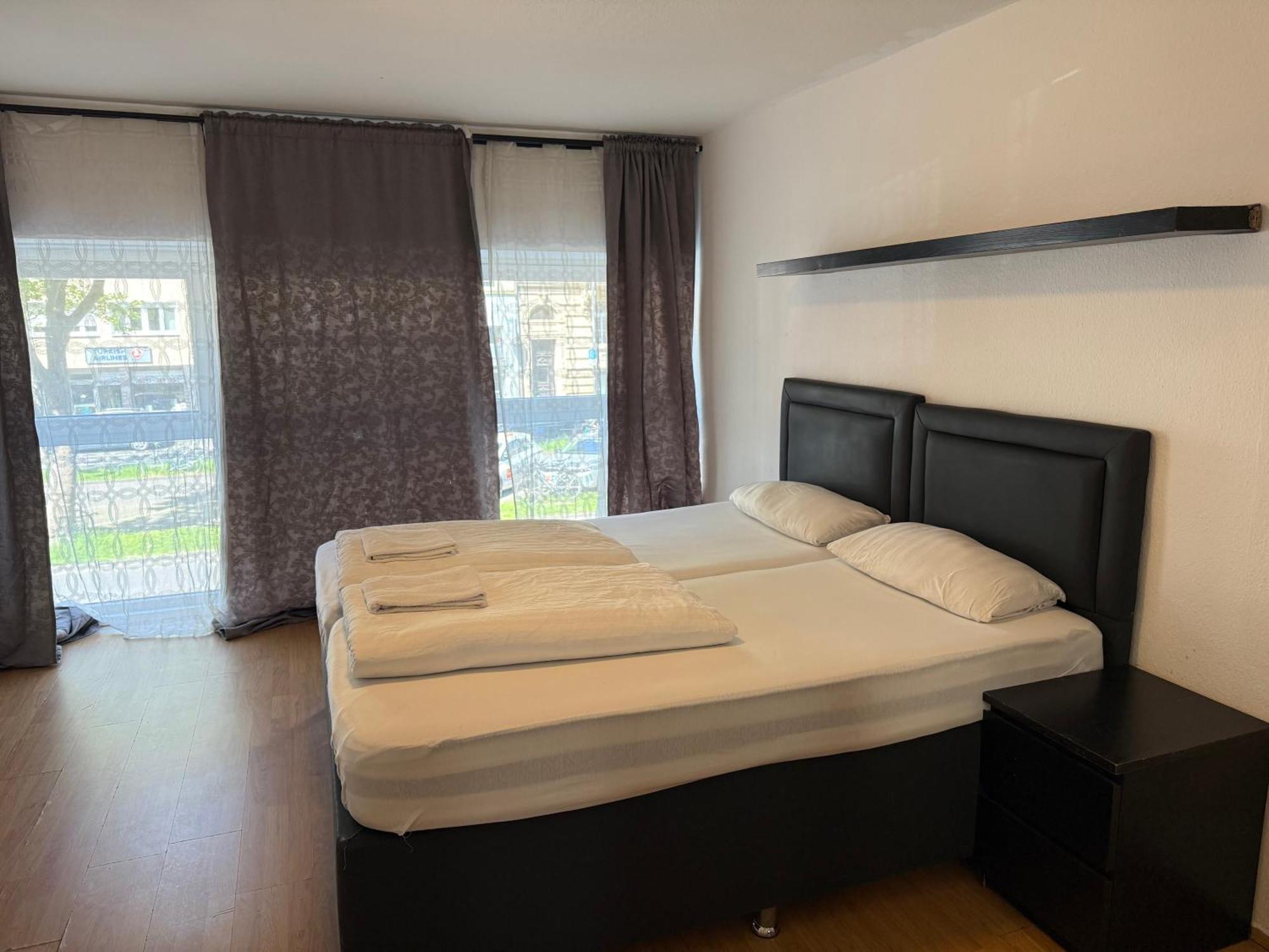 Hotel Garni Emir Colonia Exterior foto