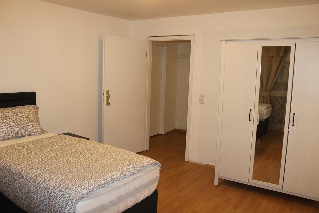 Hotel Garni Emir Colonia Habitación foto